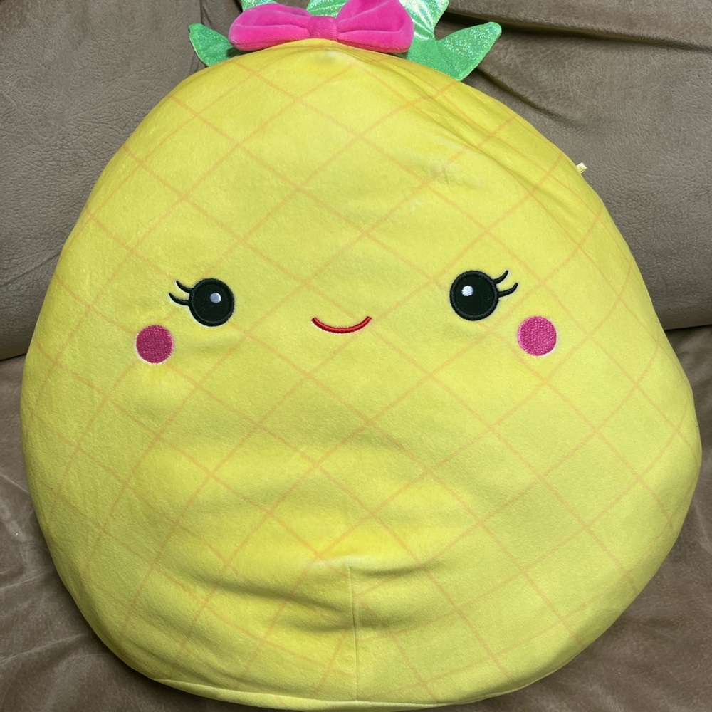 SQUISHMALLOW - ‘Maui the Pinaepple’